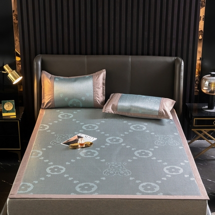 91家纺网 家纺一手货源 找家纺 宜派 2023新款碳光冰藤席三件套 花卉绿