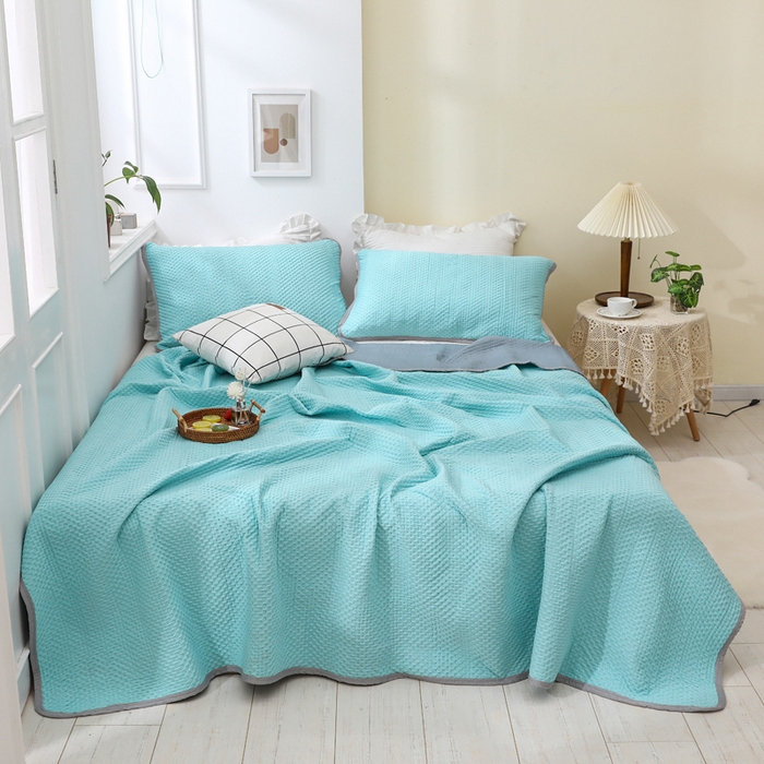91家纺网 家纺一手货源 找家纺 琪琪阁2023新款华夫格针织提花亲肤舒适多功能凉感夏被 湖蓝