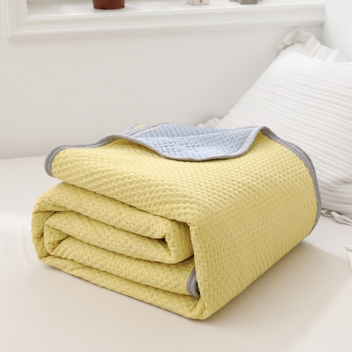 91家纺网 家纺一手货源 找家纺 琪琪阁2023新款华夫格针织提花亲肤舒适多功能凉感夏被 柠檬黄