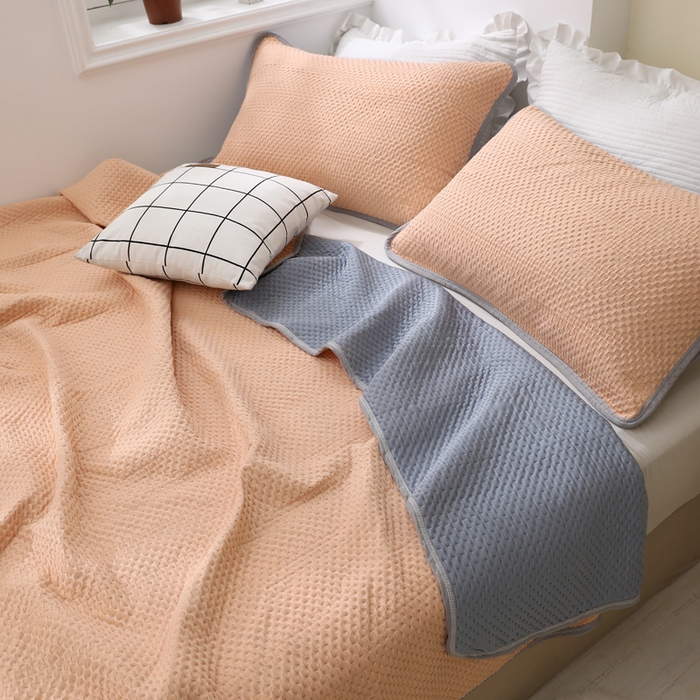 91家纺网 家纺一手货源 找家纺 琪琪阁2023新款华夫格针织提花亲肤舒适多功能凉感夏被 玉色