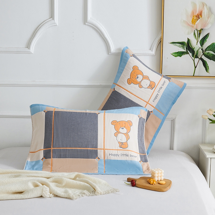 91家纺网 家纺一手货源 找家纺 棠薇 2023新款全棉6层纱布枕巾-简约系列 6层 快乐熊蓝53*80cm/对