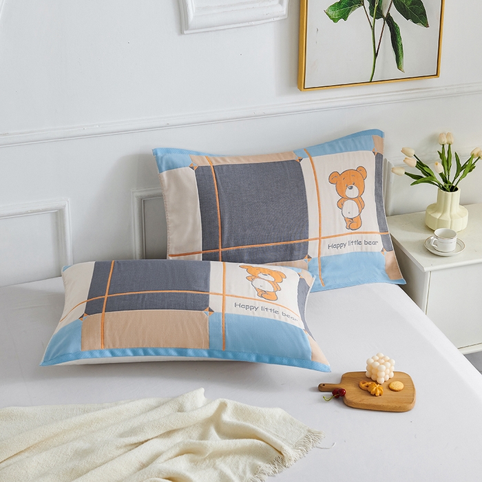 91家纺网 家纺一手货源 找家纺 棠薇 2023新款全棉6层纱布枕巾-简约系列 6层 快乐熊蓝53*80cm/对