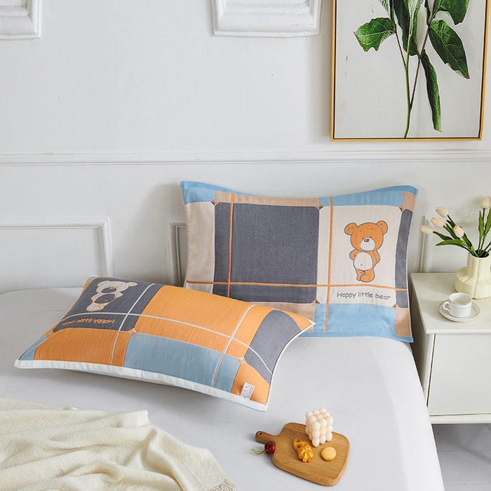 91家纺网 家纺一手货源 找家纺 棠薇 2023新款全棉6层纱布枕巾-简约系列 6层 快乐熊蓝53*80cm/对