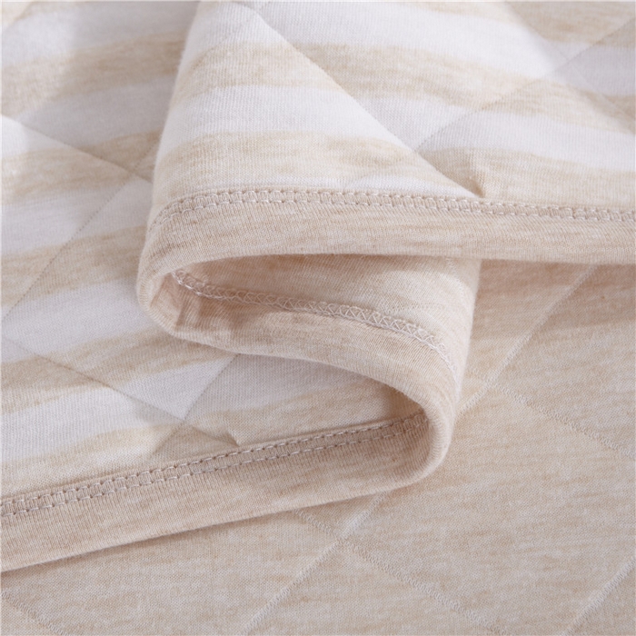 91家纺网 家纺一手货源 找家纺 琪琪阁2023新款宽条纹针织棉夏被盖毯 浅咖条纹