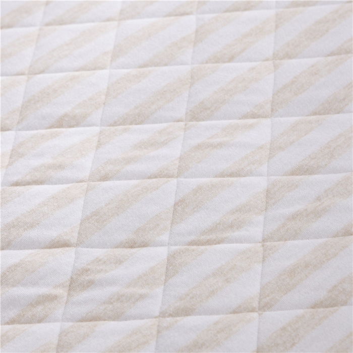 91家纺网 家纺一手货源 找家纺 琪琪阁2023新款宽条纹针织棉夏被盖毯 浅咖条纹