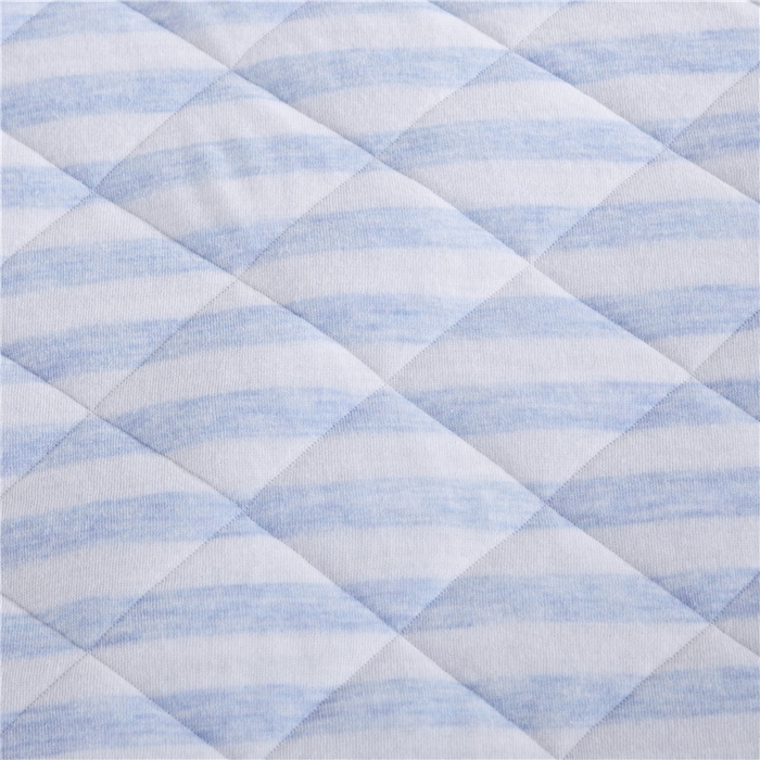 91家纺网 家纺一手货源 找家纺 琪琪阁2023新款宽条纹针织棉夏被盖毯 浅蓝条纹