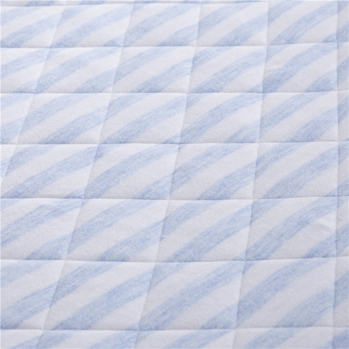 91家纺网 家纺一手货源 找家纺 琪琪阁2023新款宽条纹针织棉夏被盖毯 浅蓝条纹