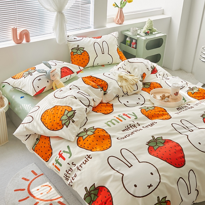 91家纺网 家纺一手货源 找家纺 怡家居  2023新款全棉米菲兔四件套 草莓米菲