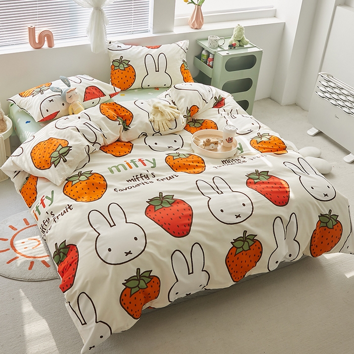 91家纺网 家纺一手货源 找家纺 怡家居  2023新款全棉米菲兔四件套 草莓米菲