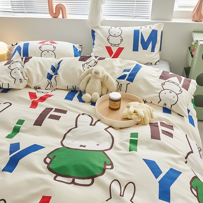 91家纺网 家纺一手货源 找家纺 怡家居  2023新款全棉米菲兔四件套 字母米菲兔