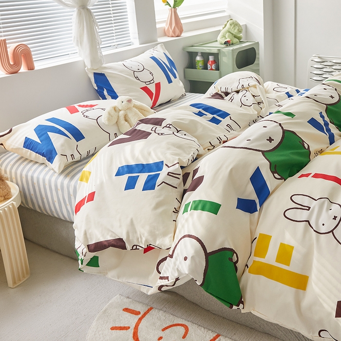 91家纺网 家纺一手货源 找家纺 怡家居  2023新款全棉米菲兔四件套 字母米菲兔