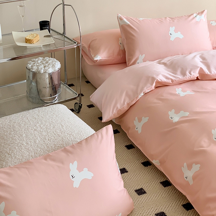 91家纺网 家纺一手货源 找家纺 荣轩 2023新款13372数码印花四件套 郊兔