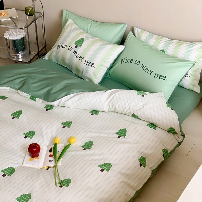 91家纺网 家纺一手货源 找家纺 荣轩 2023新款13372数码印花四件套 圣诞树