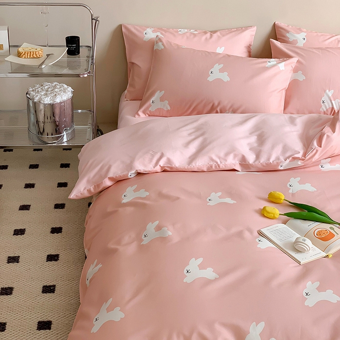 91家纺网 家纺一手货源 找家纺 荣轩 2023新款13372数码印花四件套 郊兔