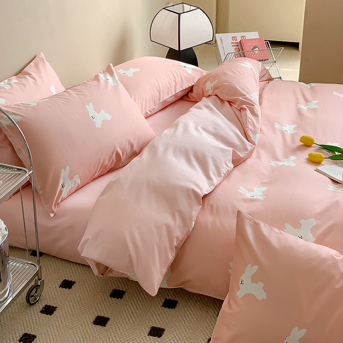 91家纺网 家纺一手货源 找家纺 荣轩 2023新款13372数码印花四件套 郊兔