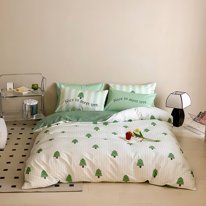 91家纺网 家纺一手货源 找家纺 荣轩 2023新款13372数码印花四件套 圣诞树