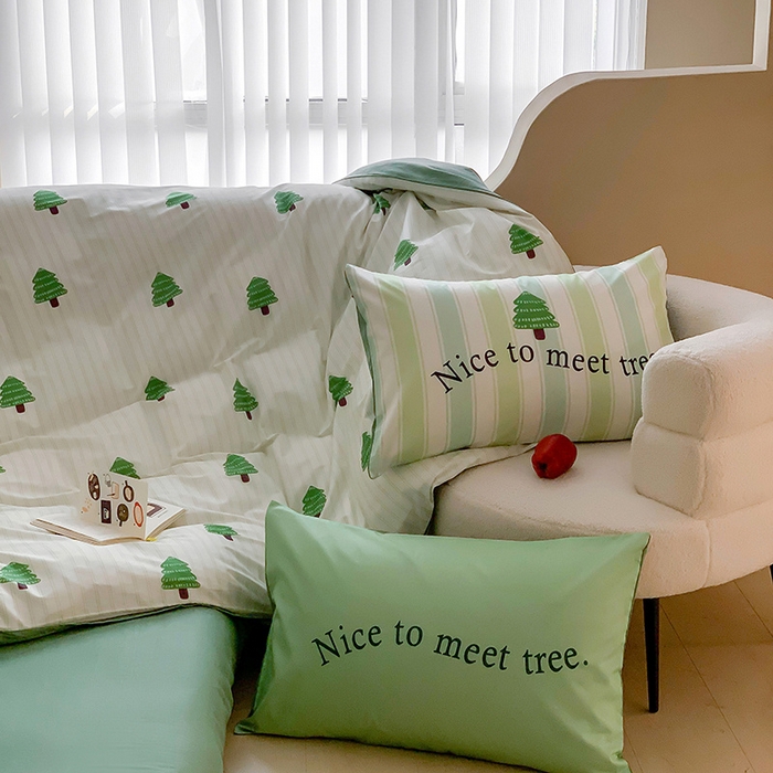 91家纺网 家纺一手货源 找家纺 荣轩 2023新款13372数码印花四件套 圣诞树