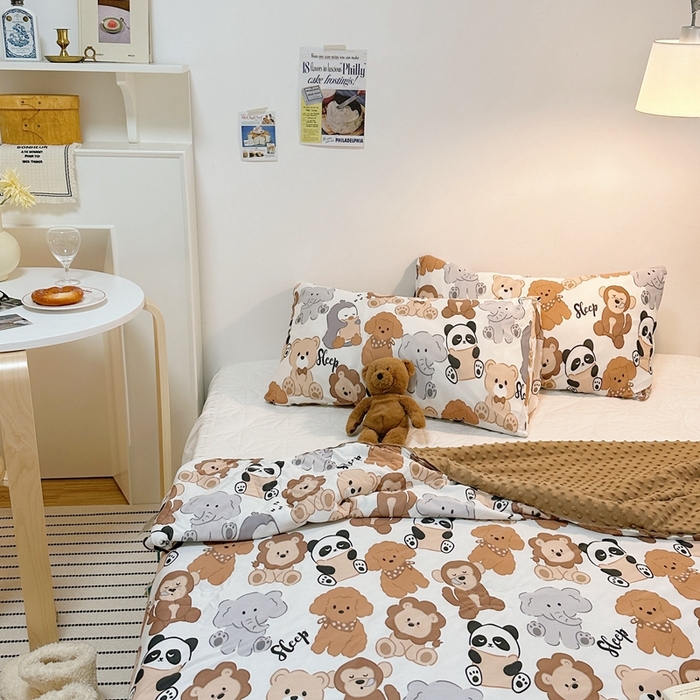 91家纺网 家纺一手货源 找家纺 有货2023爆款春夏夏凉被小清新春秋被卡通针织棉豆豆被 森林派对