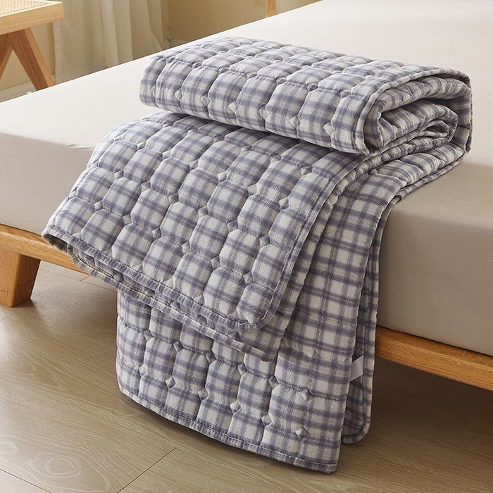 91家纺网 家纺一手货源 找家纺 富威堡 2023新款棉花薄褥子保护垫床垫垫子 紫小格