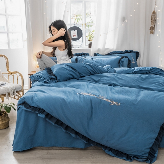 91家纺网 家纺一手货源 找家纺 苏木年华2023新款水洗棉蕾丝刺绣四件套 宝蓝