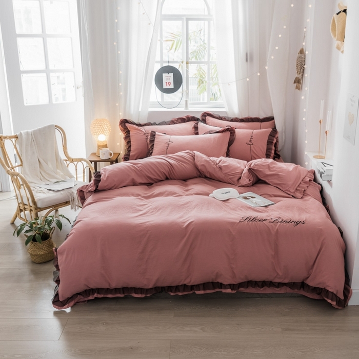 91家纺网 家纺一手货源 找家纺 苏木年华2023新款水洗棉蕾丝刺绣四件套 藕粉