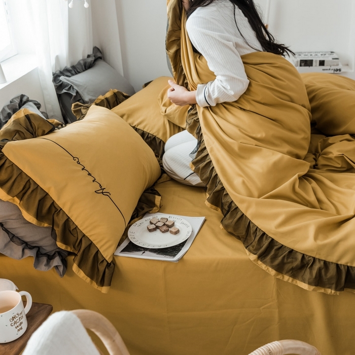 91家纺网 家纺一手货源 找家纺 苏木年华2023新款水洗棉蕾丝刺绣四件套 姜黄