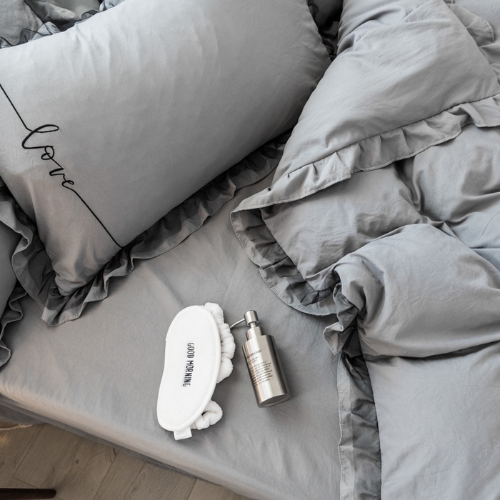 91家纺网 家纺一手货源 找家纺 苏木年华2023新款水洗棉蕾丝刺绣四件套 中灰