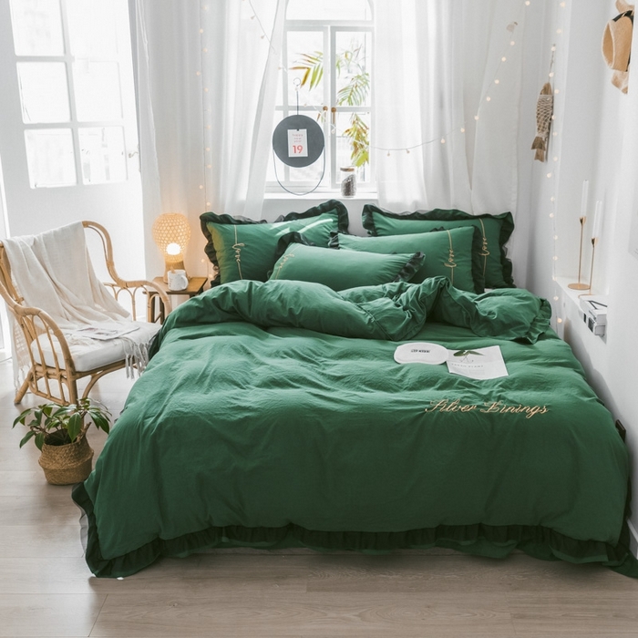 91家纺网 家纺一手货源 找家纺 苏木年华2023新款水洗棉蕾丝刺绣四件套 墨绿