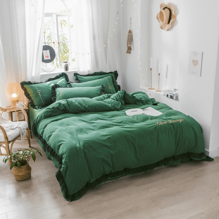 91家纺网 家纺一手货源 找家纺 苏木年华2023新款水洗棉蕾丝刺绣四件套 墨绿