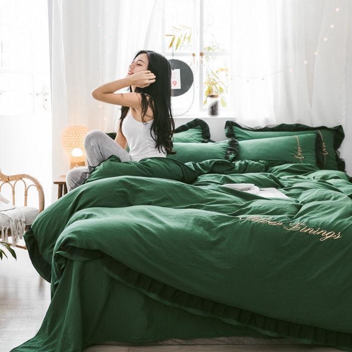 91家纺网 家纺一手货源 找家纺 苏木年华2023新款水洗棉蕾丝刺绣四件套 墨绿