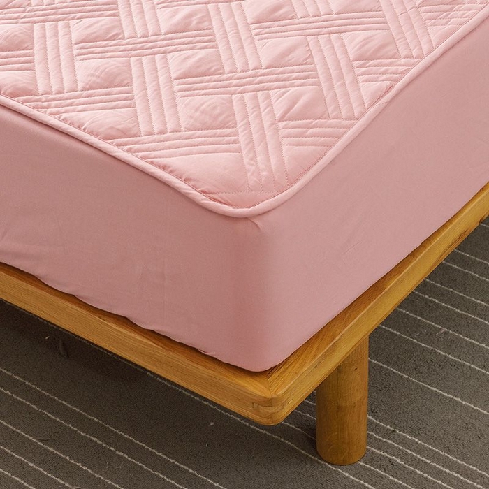 91家纺网 家纺一手货源 找家纺 苏木年华2023新款全棉13372夹棉床笠席梦思保护套 红色