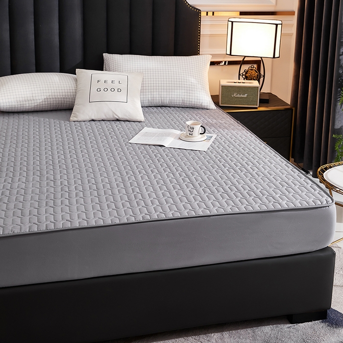 91家纺网 家纺一手货源 找家纺 苏木年华2023新款抗菌加厚防水隔尿夹棉床笠 淡雅灰