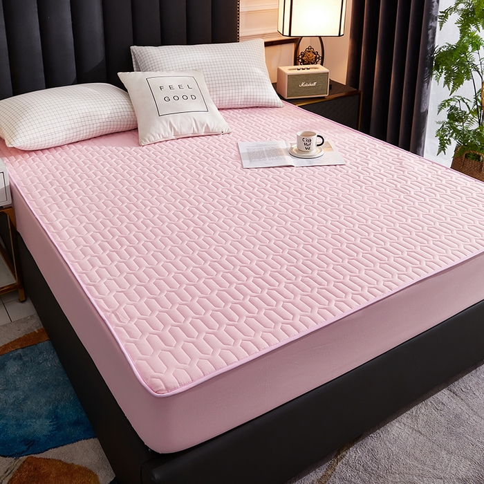 91家纺网 家纺一手货源 找家纺 苏木年华2023新款抗菌加厚防水隔尿夹棉床笠 粉玉