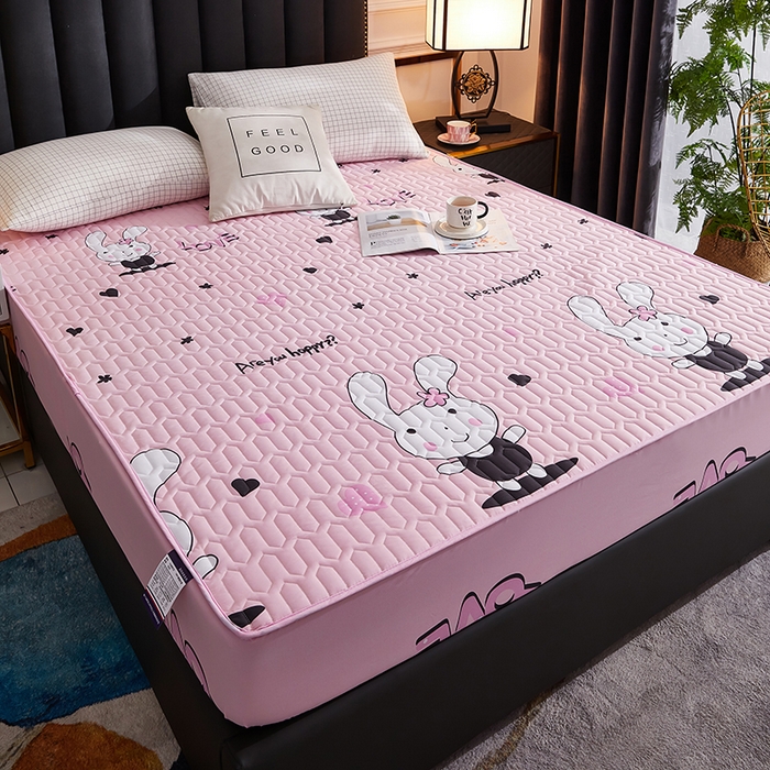 91家纺网 家纺一手货源 找家纺 苏木年华2023新款抗菌加厚防水隔尿夹棉床笠 欢乐兔