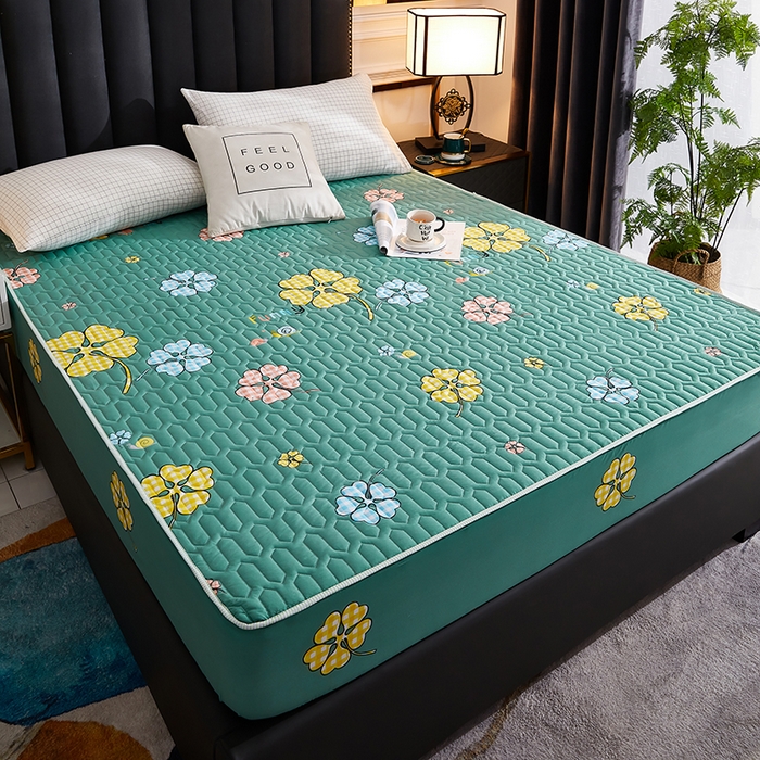 91家纺网 家纺一手货源 找家纺 苏木年华2023新款抗菌加厚防水隔尿夹棉床笠 绿色小花