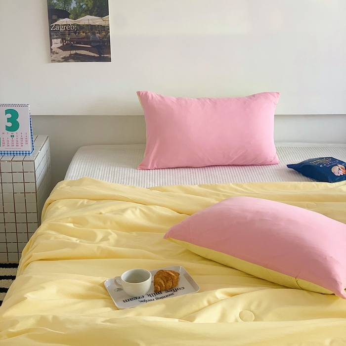 91家纺网 家纺一手货源 找家纺 星期八2023新款水洗棉夏被 黄色