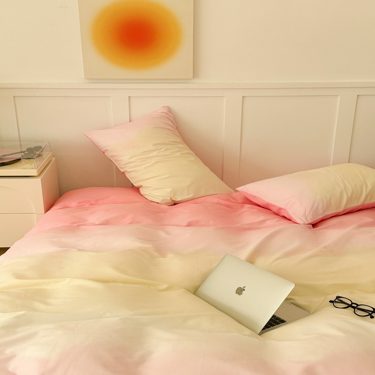 91家纺网 家纺一手货源 找家纺 昔可家纺2023新款全棉ins渐变风简约四件套 粉雾少女