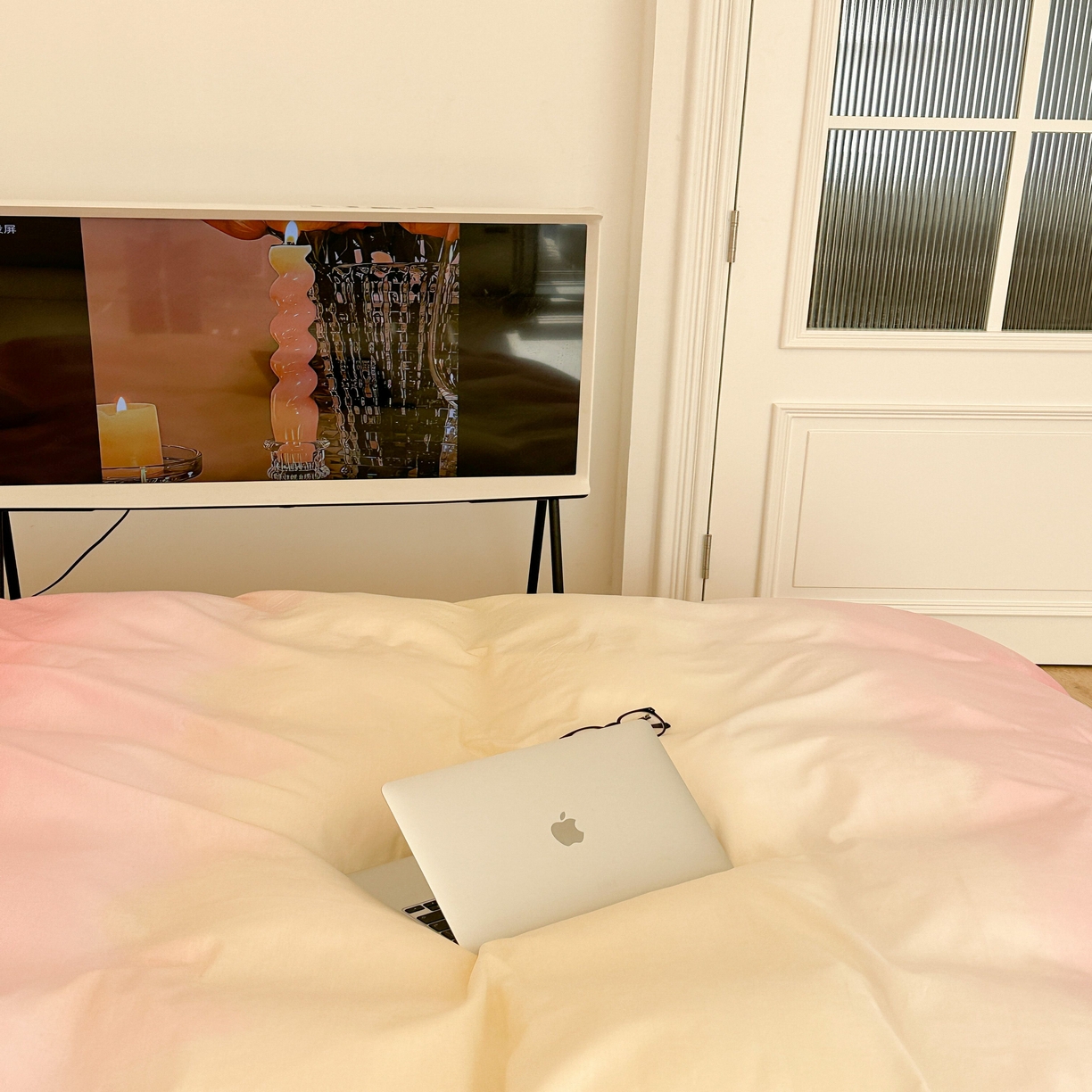 91家纺网 家纺一手货源 找家纺 昔可家纺2023新款全棉ins渐变风简约四件套 粉雾少女