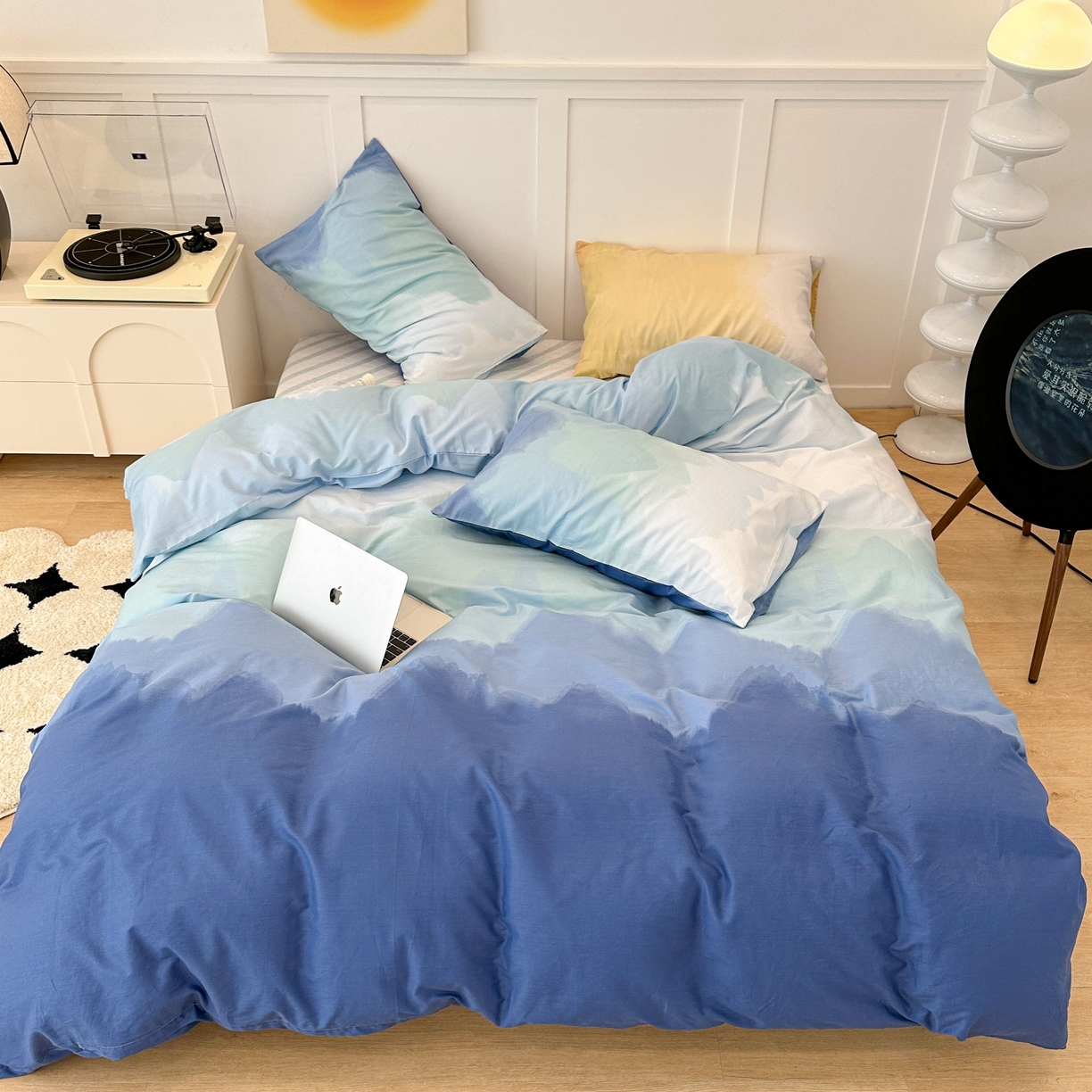 91家纺网 家纺一手货源 找家纺 昔可家纺2023新款全棉ins渐变风简约四件套 那片蓝海