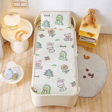 91家纺网 家纺一手货源 找家纺 嗨生活2023新款幼儿园凉席 儿童乳胶凉席 兔子乐园