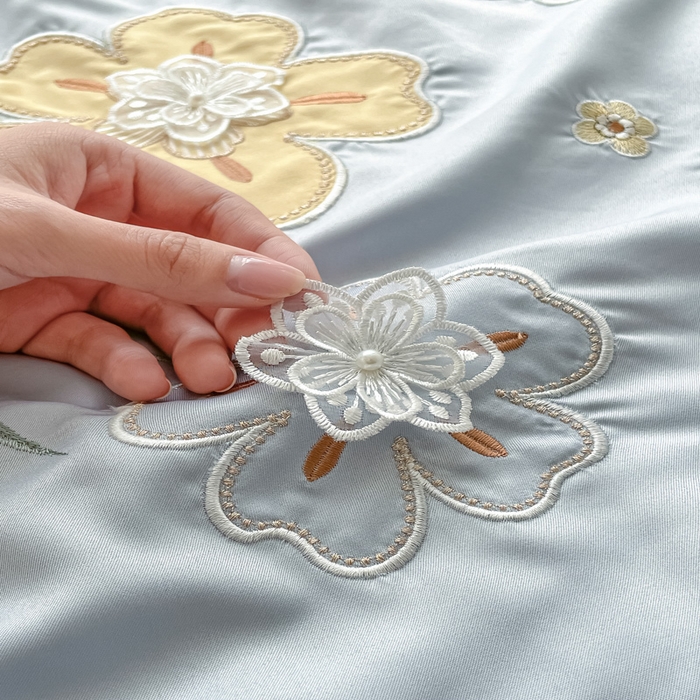 91家纺网 家纺一手货源 找家纺 AB家纺 2023新品水洗真丝夏被 伊甸园-浅蓝粉