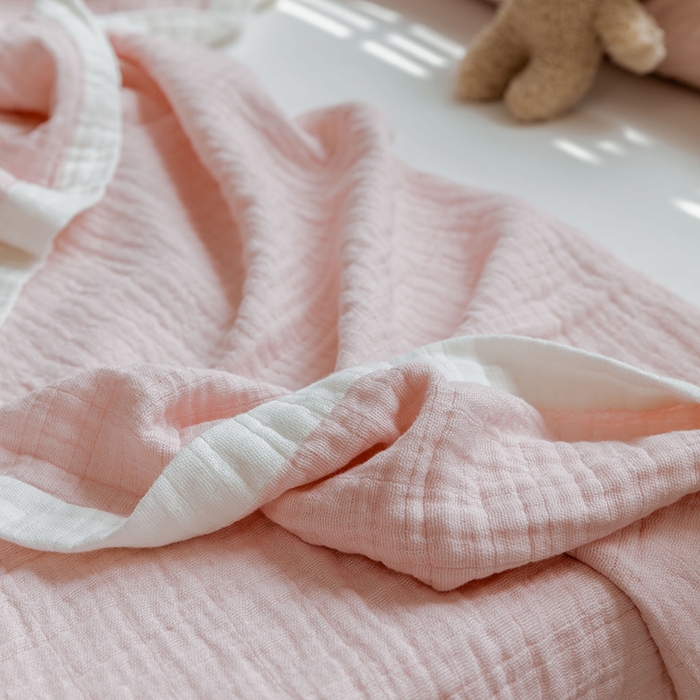 91家纺网 家纺一手货源 找家纺 雯雨家纺2023新款A类全棉纱布毛巾被 浅粉