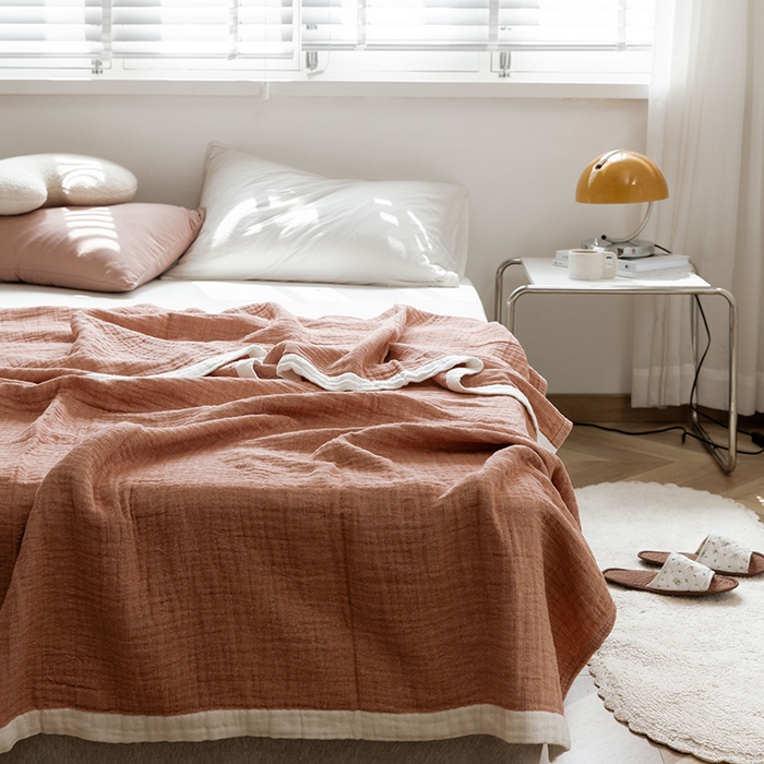 91家纺网 家纺一手货源 找家纺 雯雨家纺2023新款A类全棉纱布毛巾被 深粉