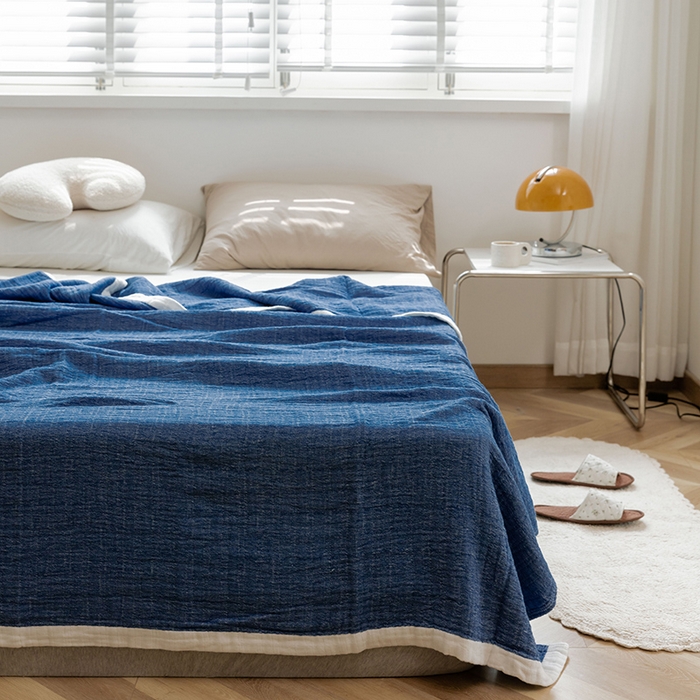 91家纺网 家纺一手货源 找家纺 雯雨家纺2023新款A类全棉纱布毛巾被 深蓝