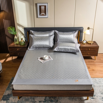 91家纺网 家纺一手货源 找家纺 （总）2023新款 印季 加厚加密立体提花冰藤席