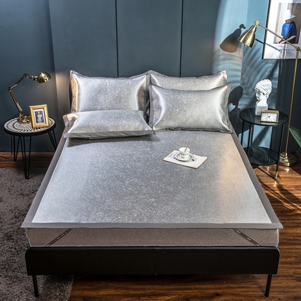 91家纺网 家纺一手货源 找家纺 印季 2023新款-900D三色混搭高精密冰丝席 灰金