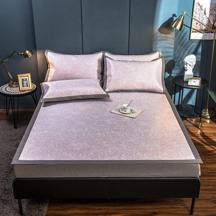 91家纺网 家纺一手货源 找家纺 印季 2023新款-900D三色混搭高精密冰丝席 嫩粉