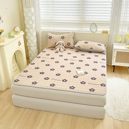 91家纺网 家纺一手货源 找家纺 柒月2023小清新乳胶凉席