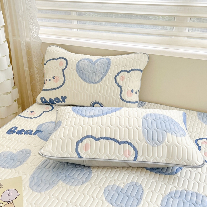 91家纺网 家纺一手货源 找家纺 柒月2023小清新乳胶凉席 爱心小熊