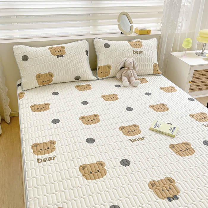 91家纺网 家纺一手货源 找家纺 柒月2023小清新乳胶凉席 波点小熊